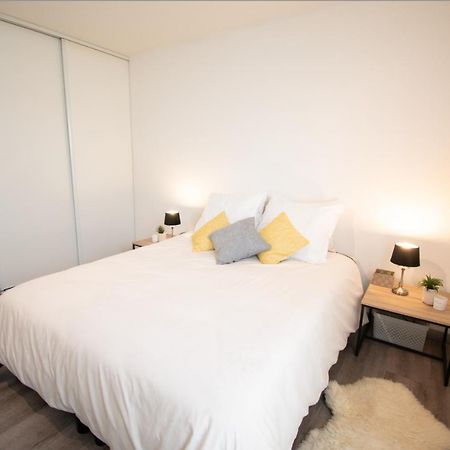 Joli Studio Tout Confort A 2 Pas De La Gare Poissy Eksteriør billede